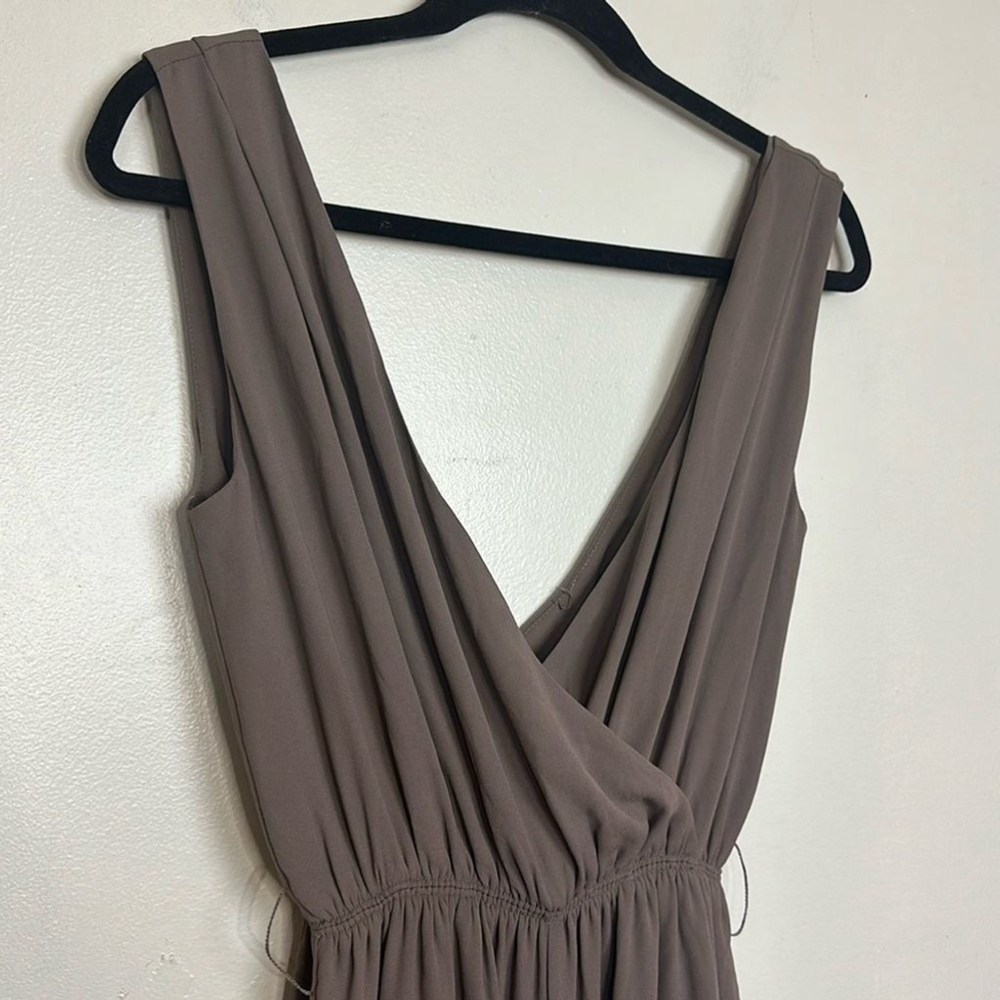 Aritzia Babaton Maximillian Wide Leg V-Neck Culotte Jumpsuit in Taupe - Picture 6 of 12